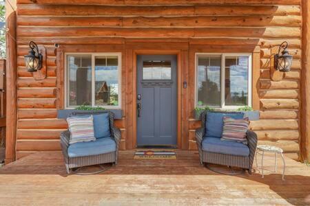 Cabin~Views~Heart Of Town~W&D~Fireplace~Kitchen Woodland Park Ngoại thất bức ảnh