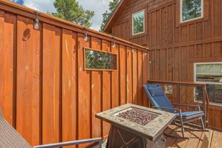 Cabin~Views~Heart Of Town~W&D~Fireplace~Kitchen Woodland Park Ngoại thất bức ảnh