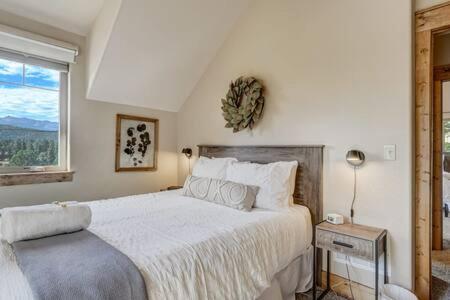 Cabin~Views~Heart Of Town~W&D~Fireplace~Kitchen Woodland Park Ngoại thất bức ảnh