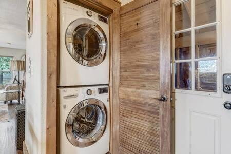 Cabin~Views~Heart Of Town~W&D~Fireplace~Kitchen Woodland Park Ngoại thất bức ảnh